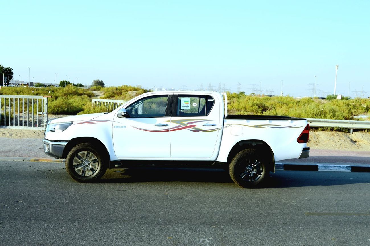 Toyota Hilux Toyota Hilux Pick Up Year: 2025 Color: White