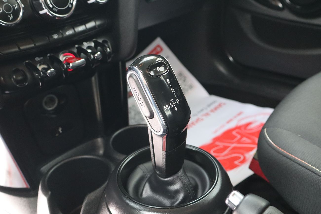 Mini Cooper Std 1.5L (5 Seater)