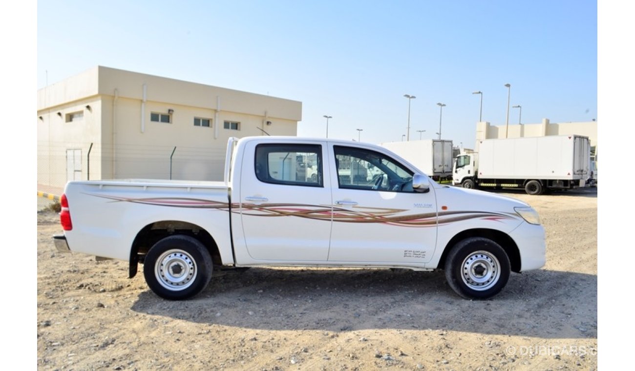 Toyota Hilux 4X2 2.0L DOUBLE CABIN PICK UP GCC SPECS