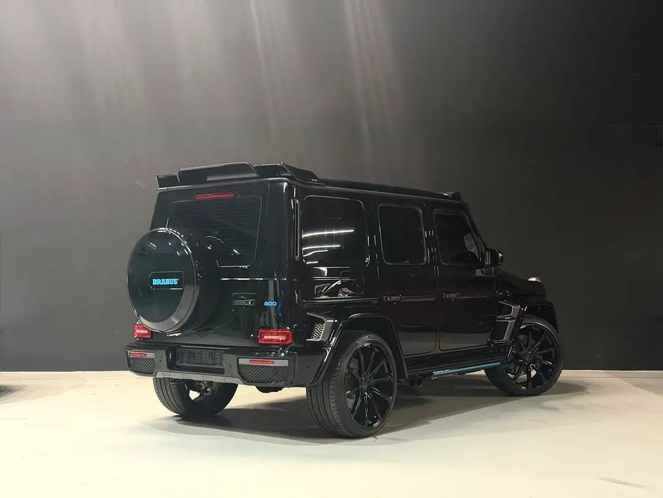 BRABUS 700 - Mercedes-AMG G 63 G-Class Original Brabus G 700 | GCC Specs