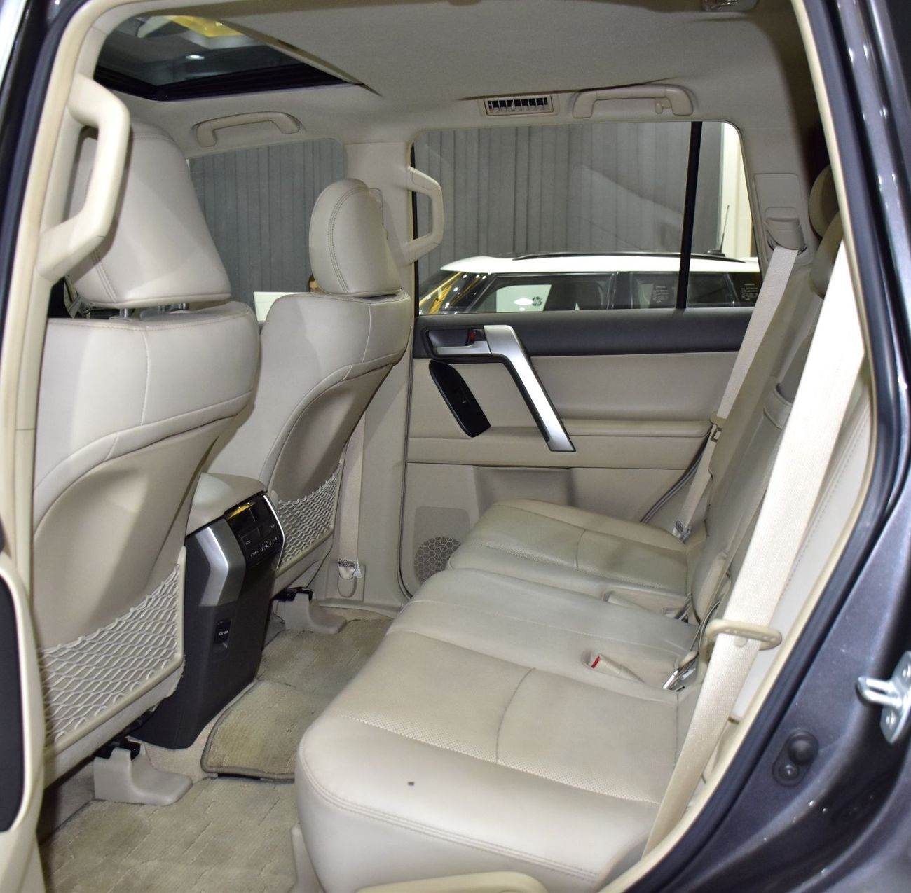 تويوتا برادو EXCELLENT DEAL for our Toyota Prado VXR ( 2022 Model ) in Grey Color GCC Specs