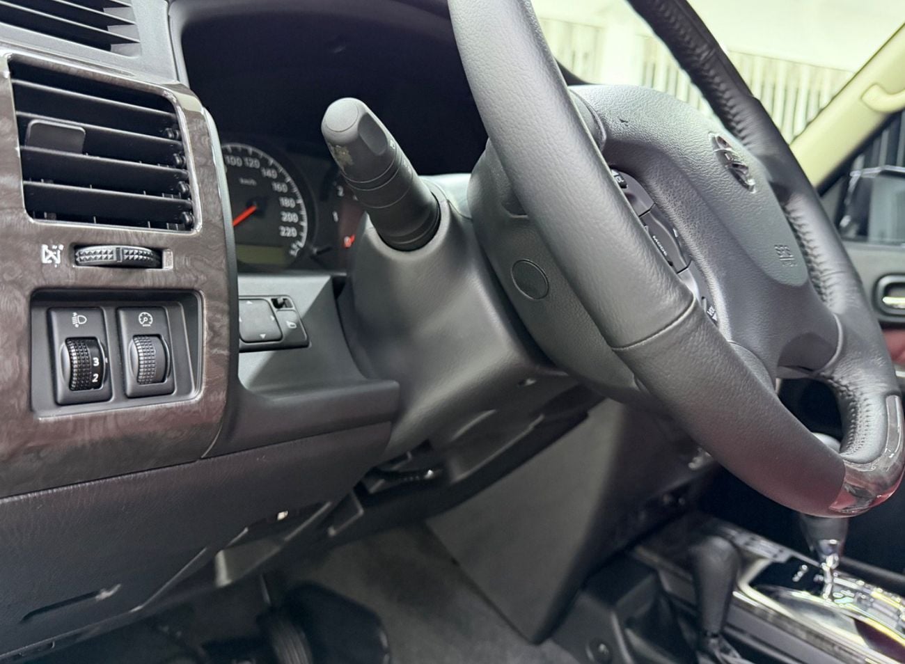 نيسان باترول سوبر سفاري Original paint .. Warranty .. Perfect Condirion