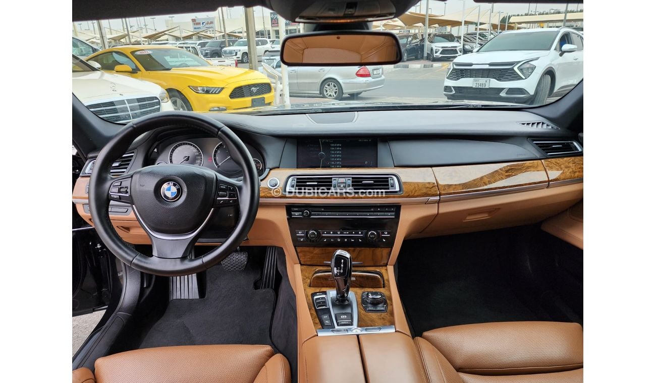 BMW 750Li BMW 750 LI_Gcc_2012_Excellent_Condition _Full option