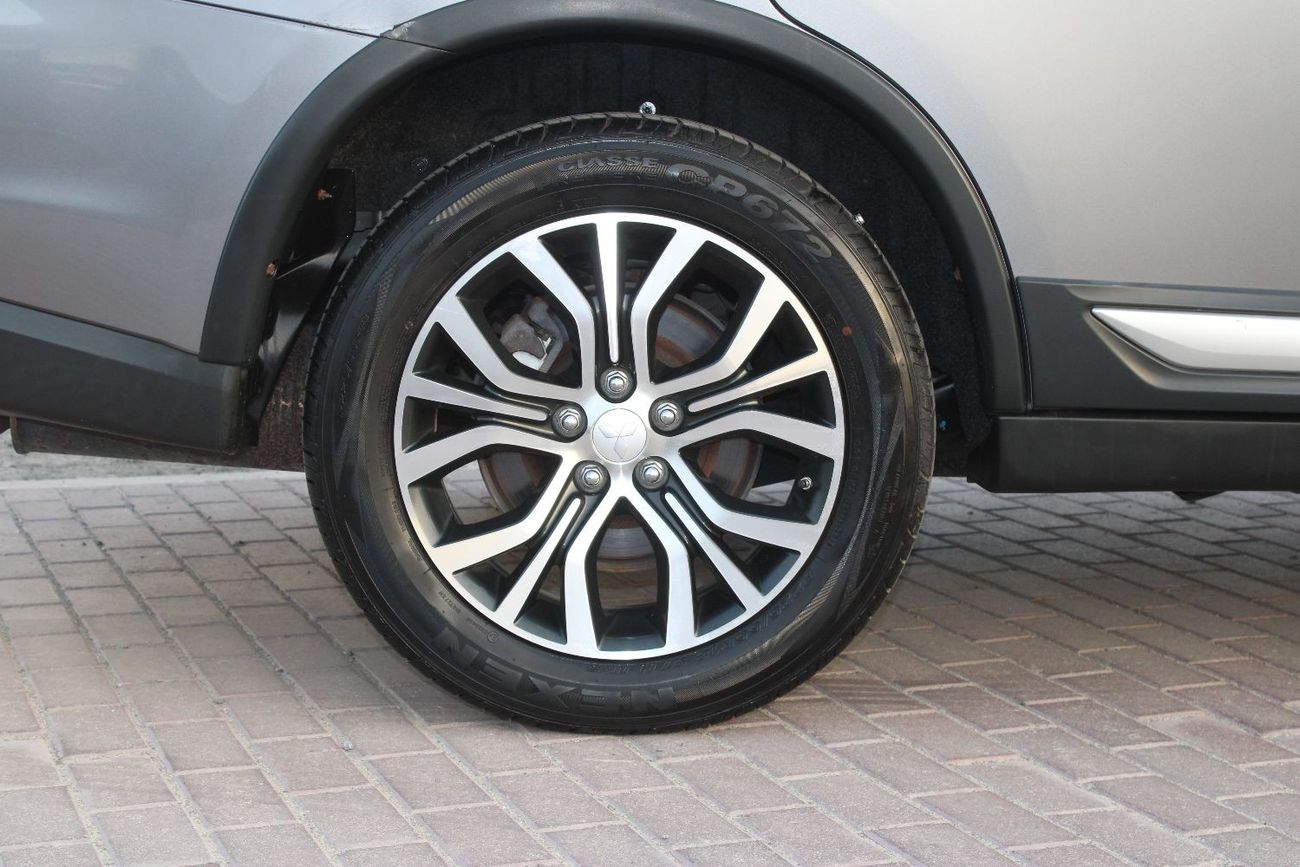 Mitsubishi Outlander Mitsubishi Outlander GCC 2018 in excellent condition without accidents, very clean from inside and o