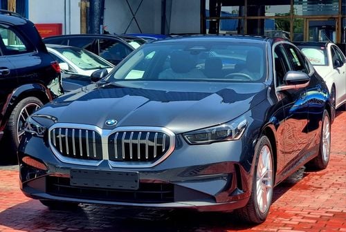 BMW 520i i Warranty & Service 2024 GCC