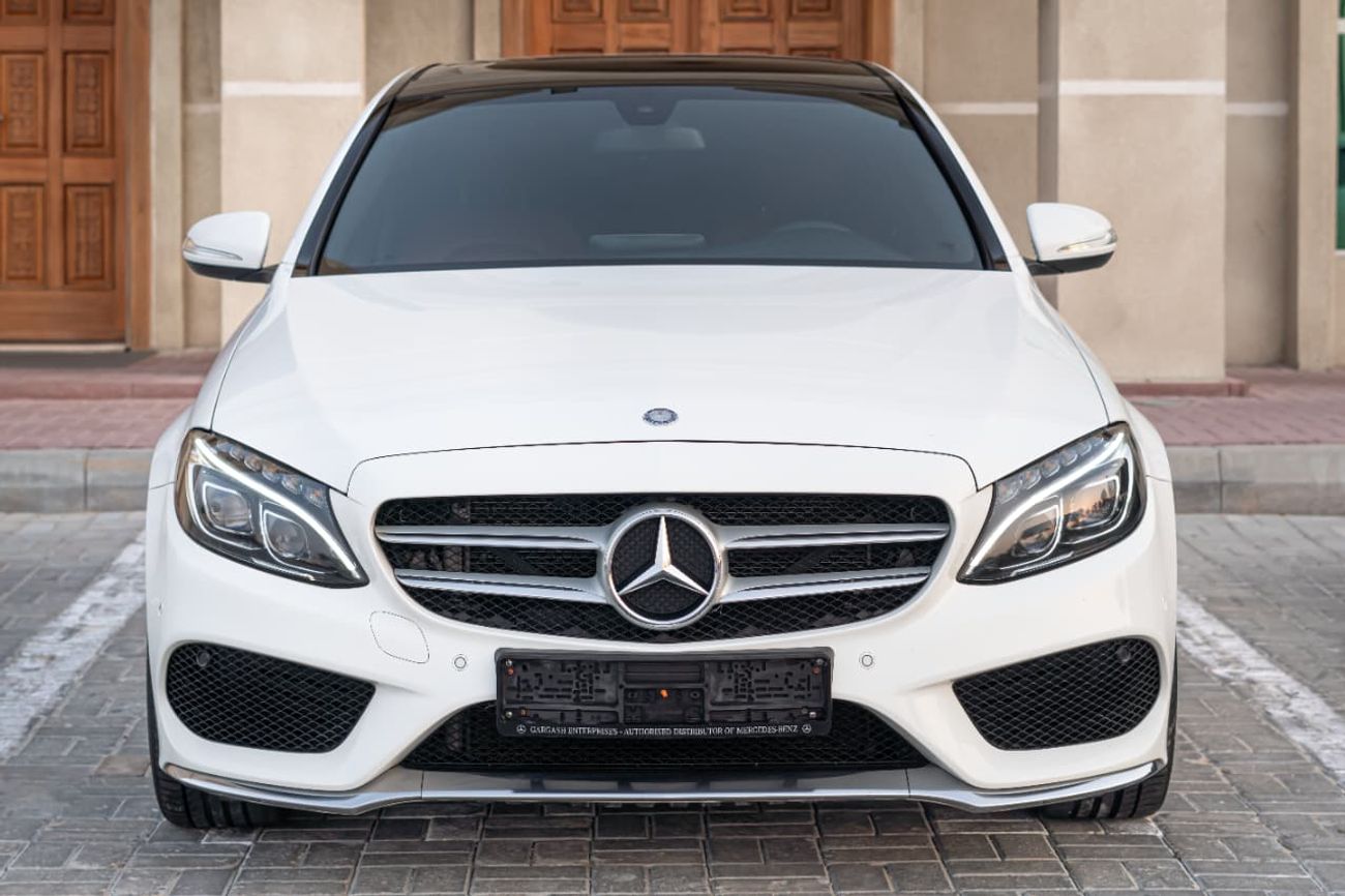 مرسيدس بنز C 200 GCC CAR FULL OPTION