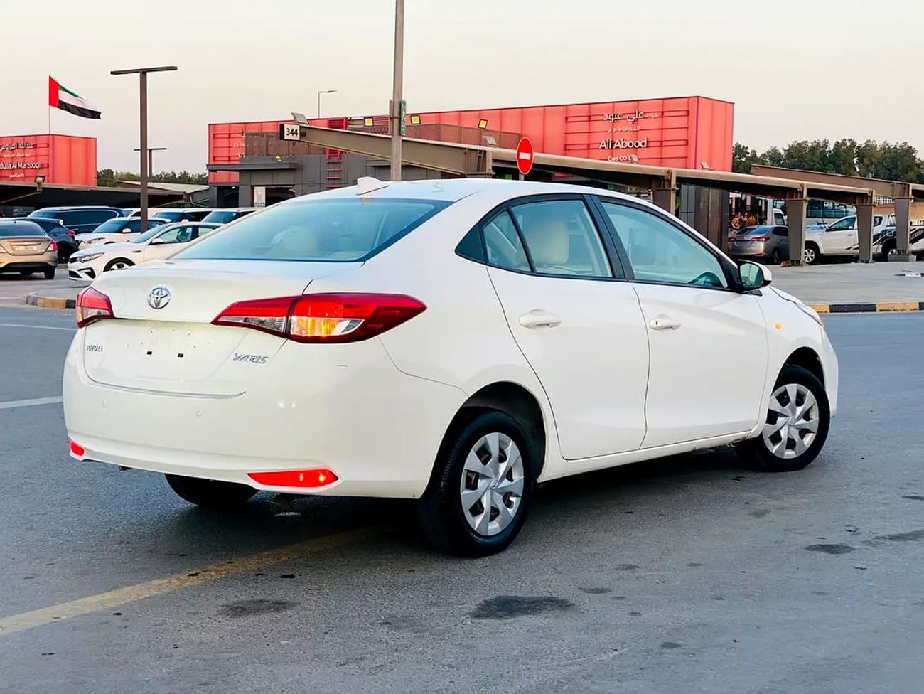 تويوتا يارس Mid 1.3L Sedan تويوتا يارس خليجية | – GCC —