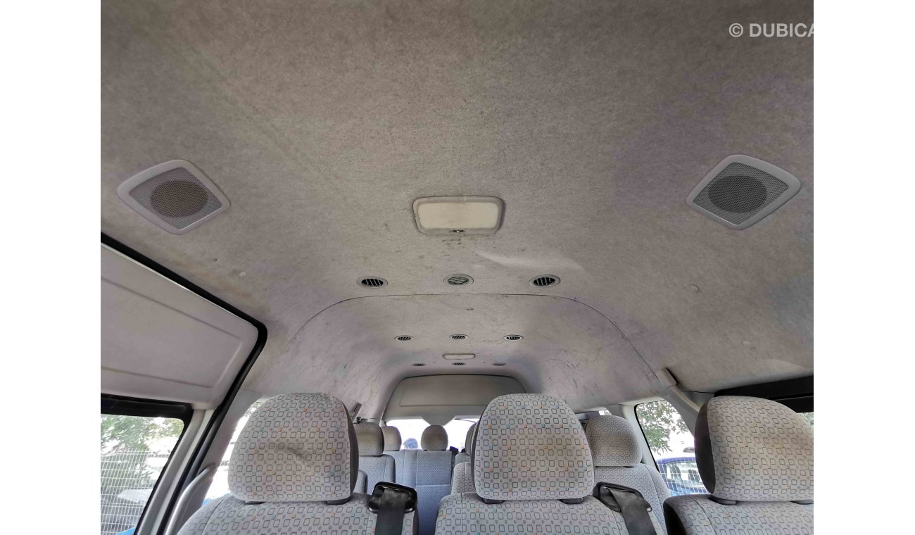 Toyota Hiace 2.7L 4CY Petrol, 15" Tyre, Manual Gear Box, Roof Speaker, Fabric Seat, Xenon Headlights (LOT # 9557)