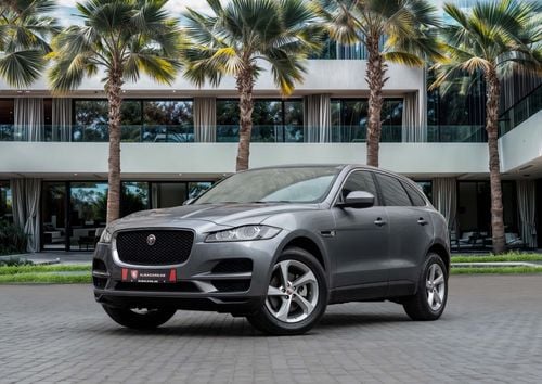 Jaguar F Pace F-Pace Prestige | 2,155 P.M | 0% Downpayment | 25T AWD LOW MILEAGE JAGUAR SERVICED! | Ramadan Offer!