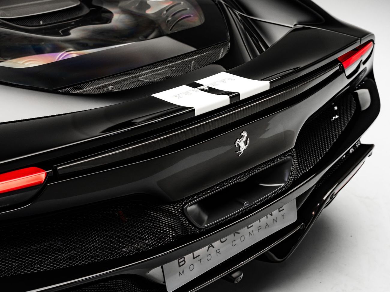 فيراري 296 GTB 3.0T V6 PHEV