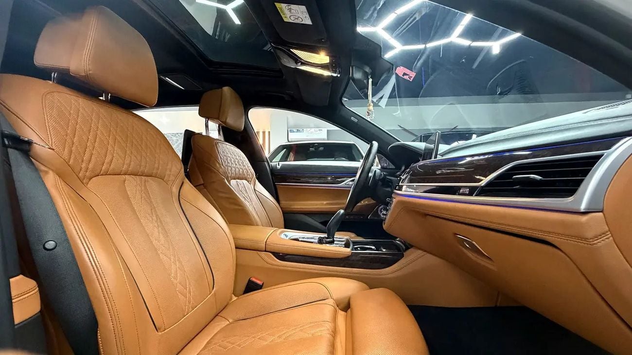 بي أم دبليو 750Li XDRIVE LUXURY