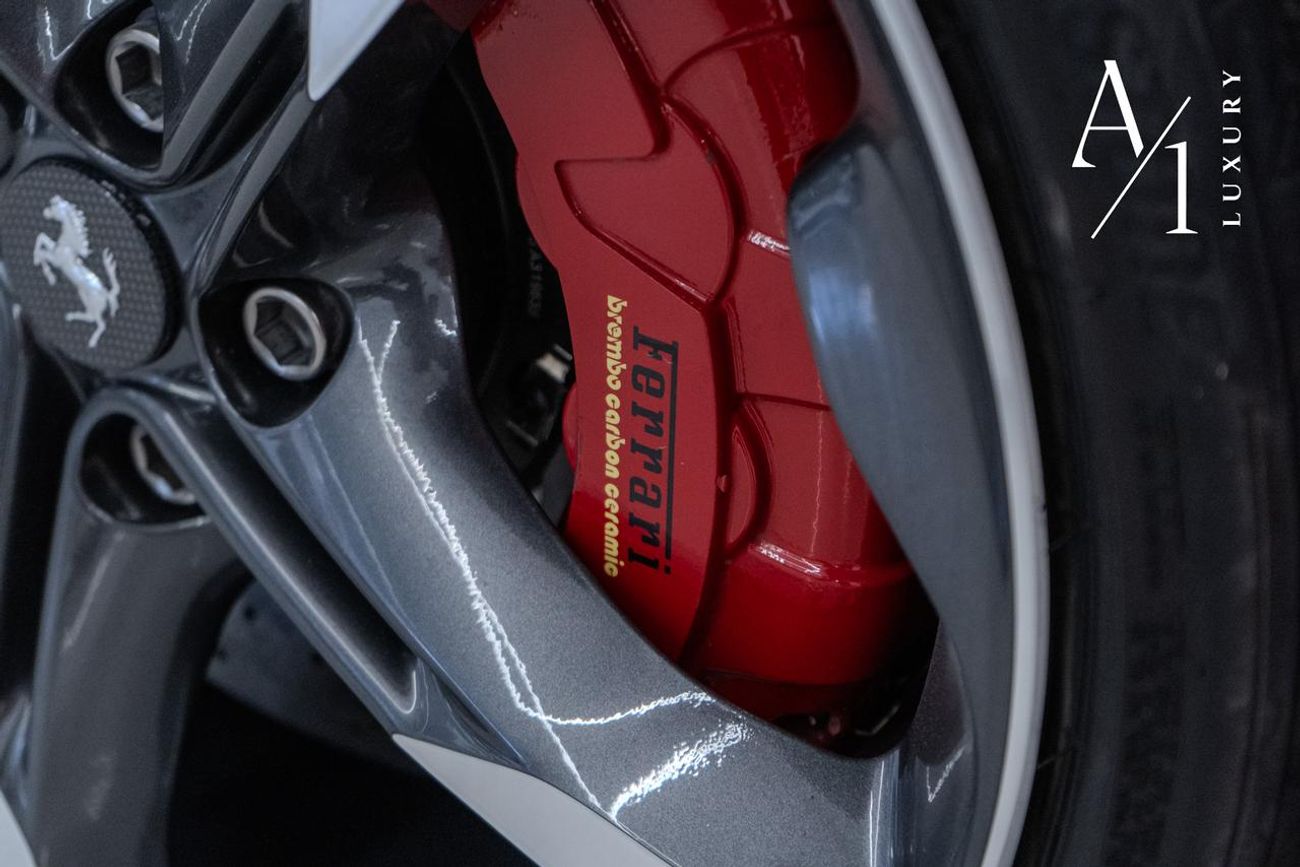 فيراري SF90 ستراديل 2021 Ferrari SF90 Stradale, Carbon Fiber Package, Full Ferrari Service History, GCC