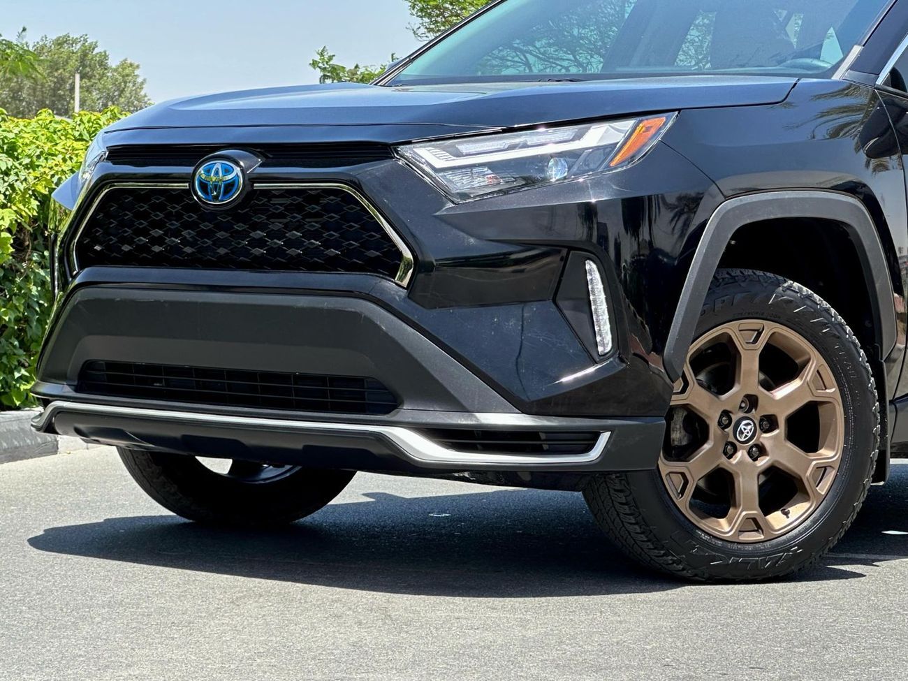 تويوتا راف ٤ Hybrid Woodland Edition (TRD)