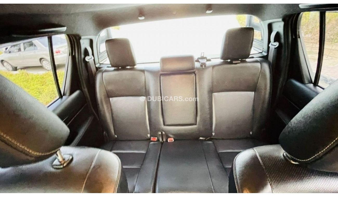 Toyota Hilux 2018 ROGUE 4X4 Diesel 2.8L | PREMIUM LEATHER ELECTRIC SEATS | PUSH START | BOOT COVER | GOOD CONDITI