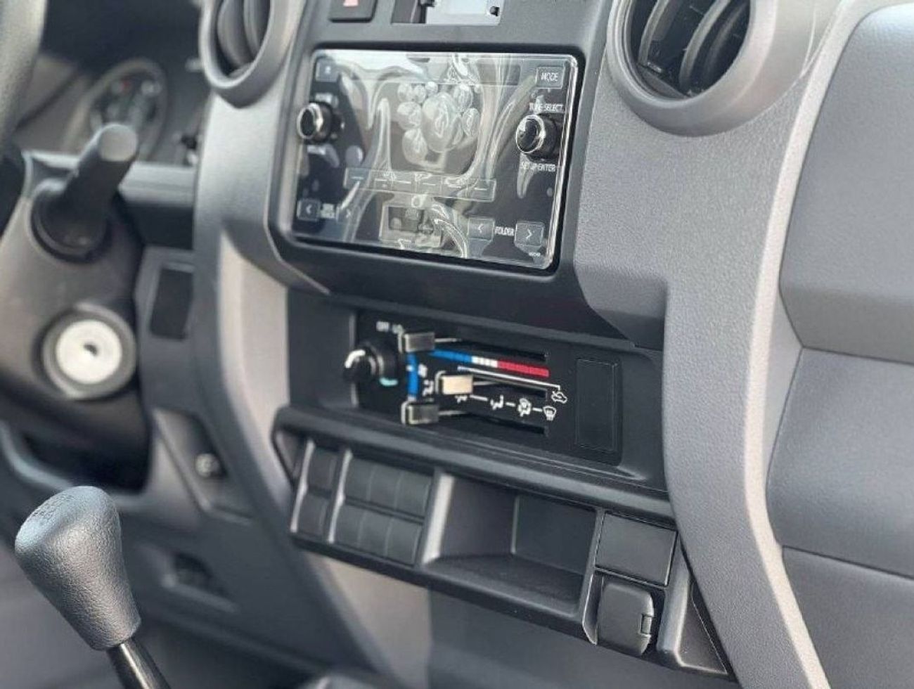 Toyota Land Cruiser Pick Up LC79 4.2L V6 DSL M/T // 2024 // STANDER OPTION WITH POWER WINDOWS // SPECIAL OFFER // BY FORMULA AUT