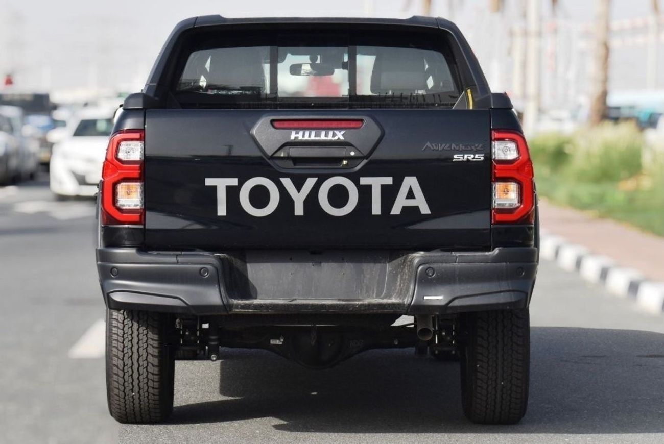 تويوتا هيلوكس Diesel Black 2025