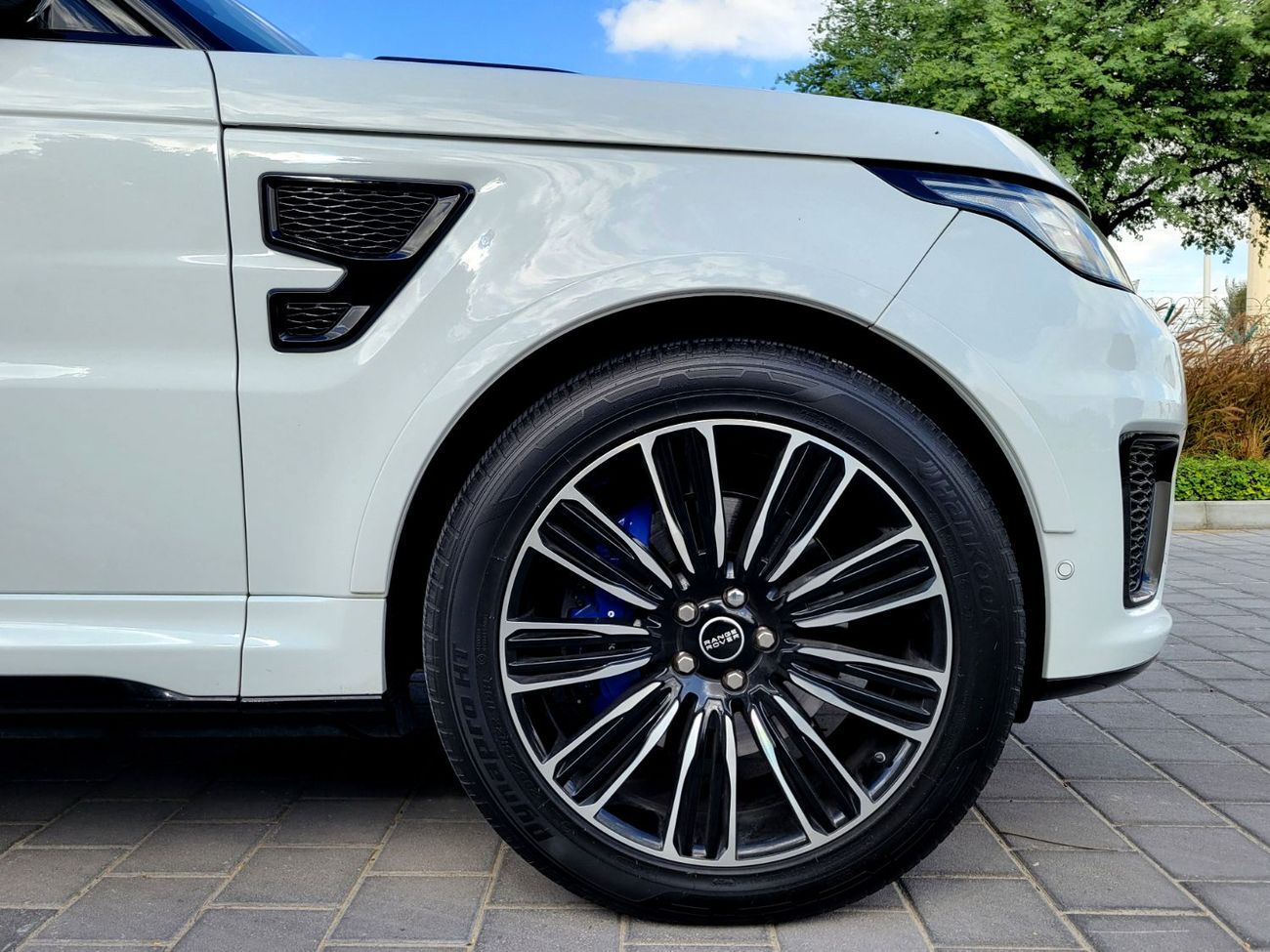 Land Rover Range Rover Sport SVR 5.0L (575 HP) 4WD