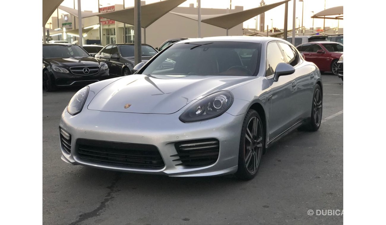 Porsche Panamera GTS Porsche panemera GTS model 2014 model GCC car full  option sun roof leather seats navigation sensor