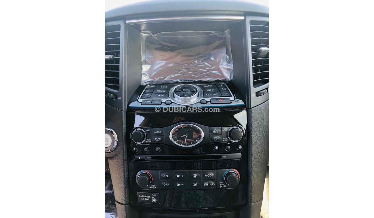 Infiniti Q70 3.7L ENGINE - FULL OPTION - EXCLUSIVE OFFER