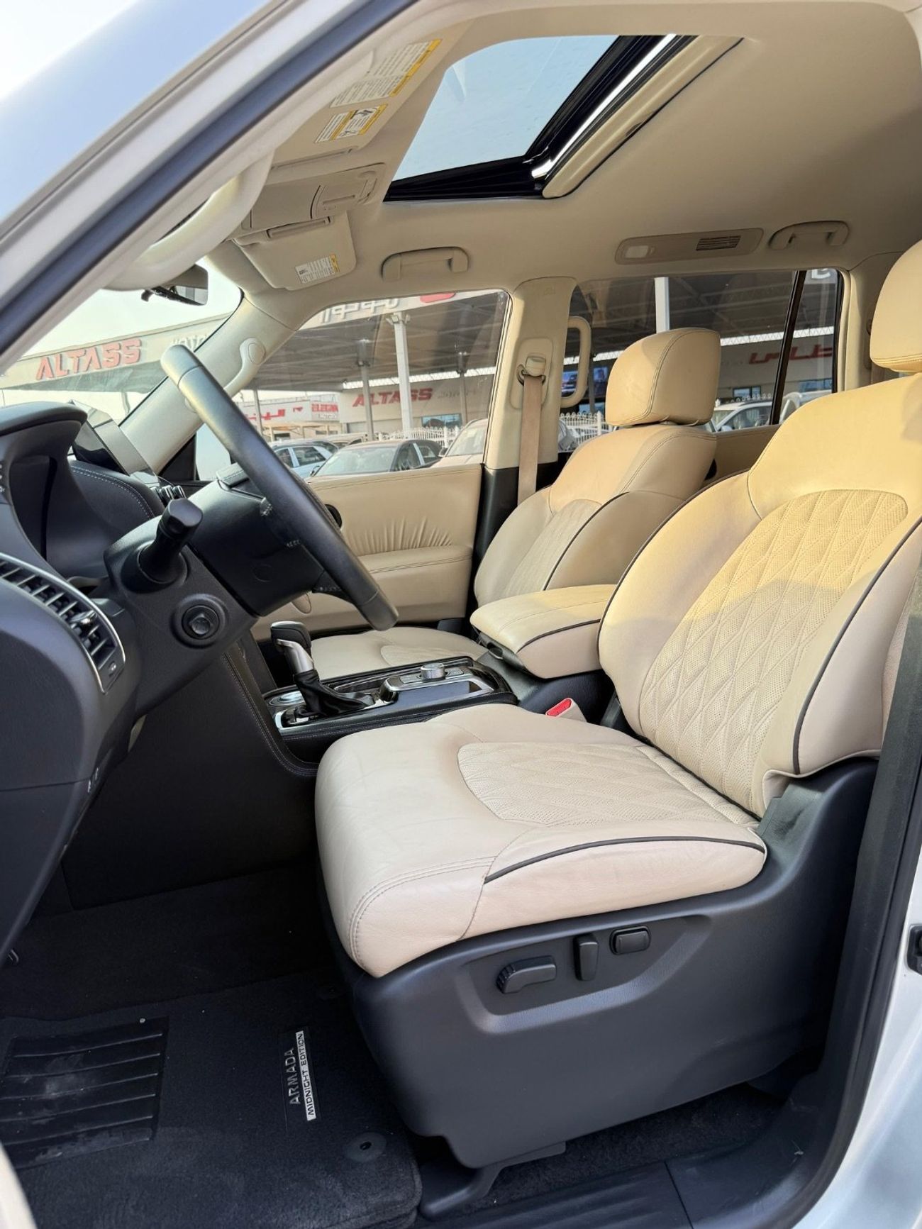 Nissan Armada Platinum Full Option