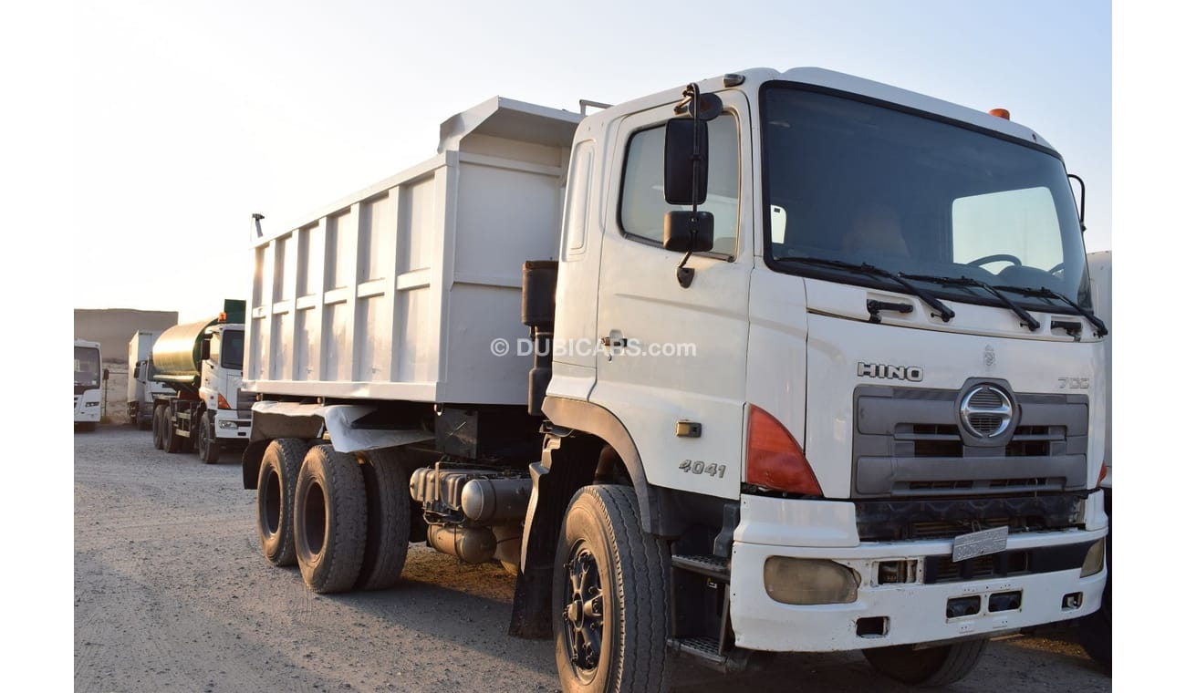 Hino 700 Hino 4041 Dumper Truck, Model:2008. excellent condition