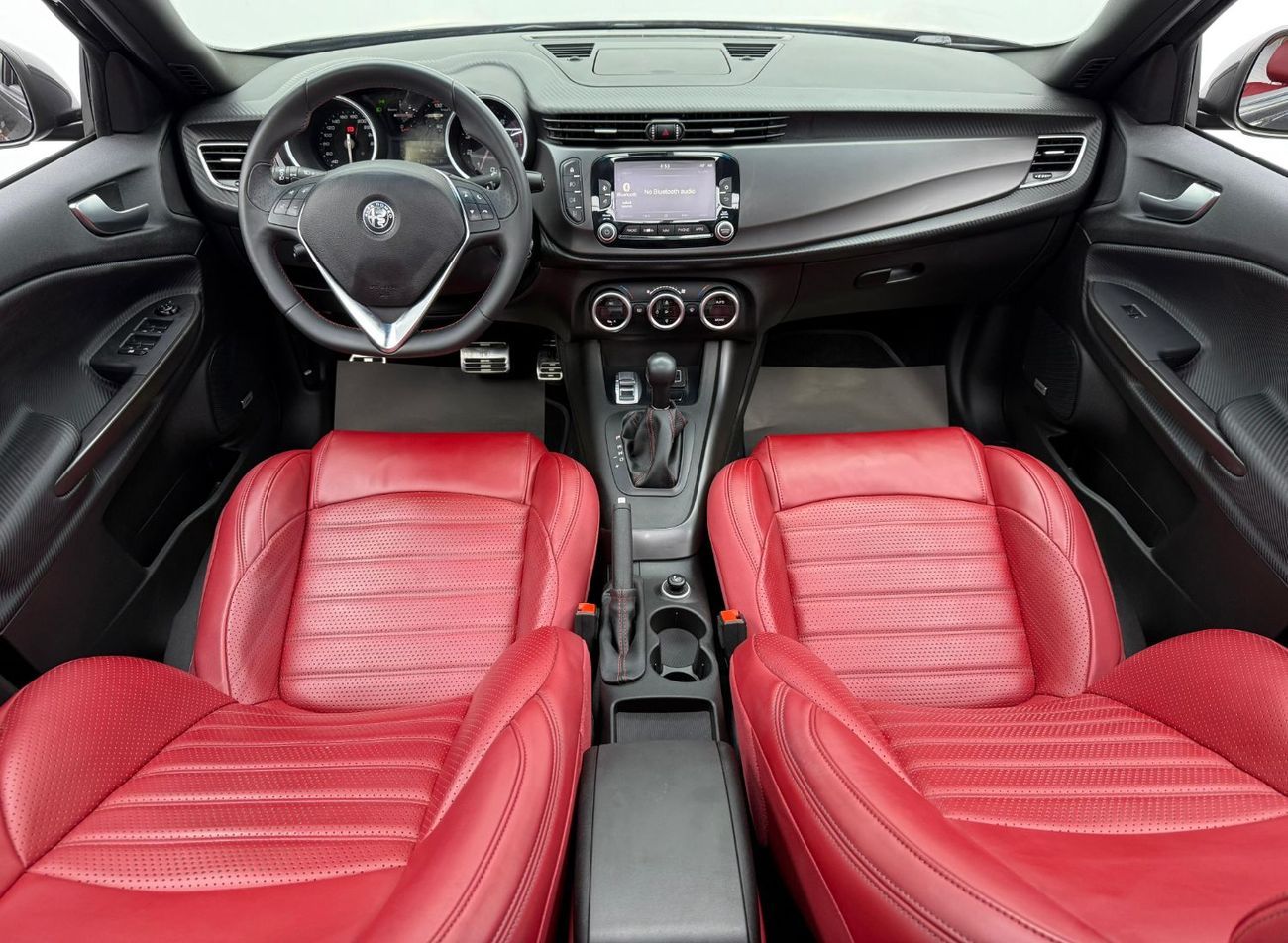 Alfa Romeo Giulietta 2021 Alfa Romeo Giulietta Veloce, 2026 Alfa Romeo Warranty + Service Pack, Excellent Condition, GCC