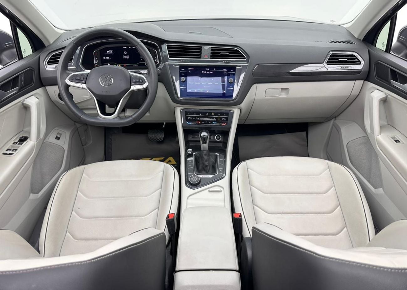 Volkswagen Tiguan 2023 Volkswagen Tiguan Elegance Premium, 07/2028 Volkswagen Warranty + Service Contract, Volkswagen