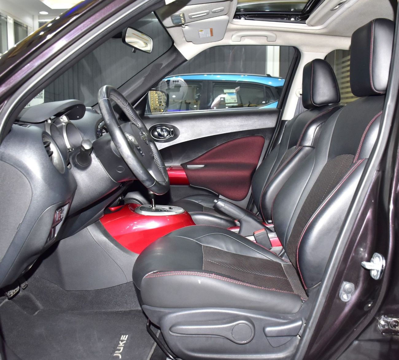 Nissan Juke EXCELLENT DEAL for our Nissan Juke ( 2015 Model ) in Dark Purple Color GCC Specs