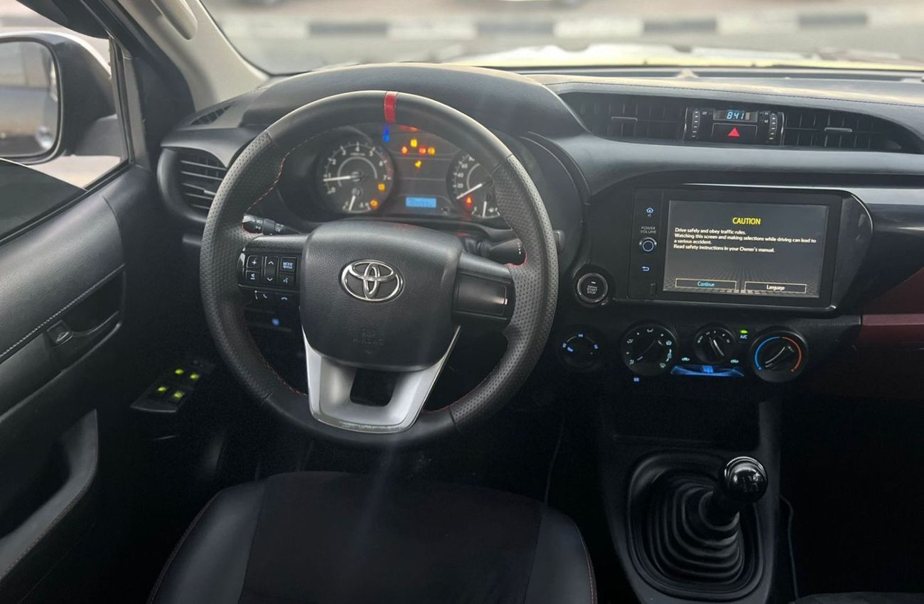 تويوتا هيلوكس 2021 GL-2.7L V4 - Adventure Modified Full Option - Patrol  Manual  - PushStart -Rear Ca