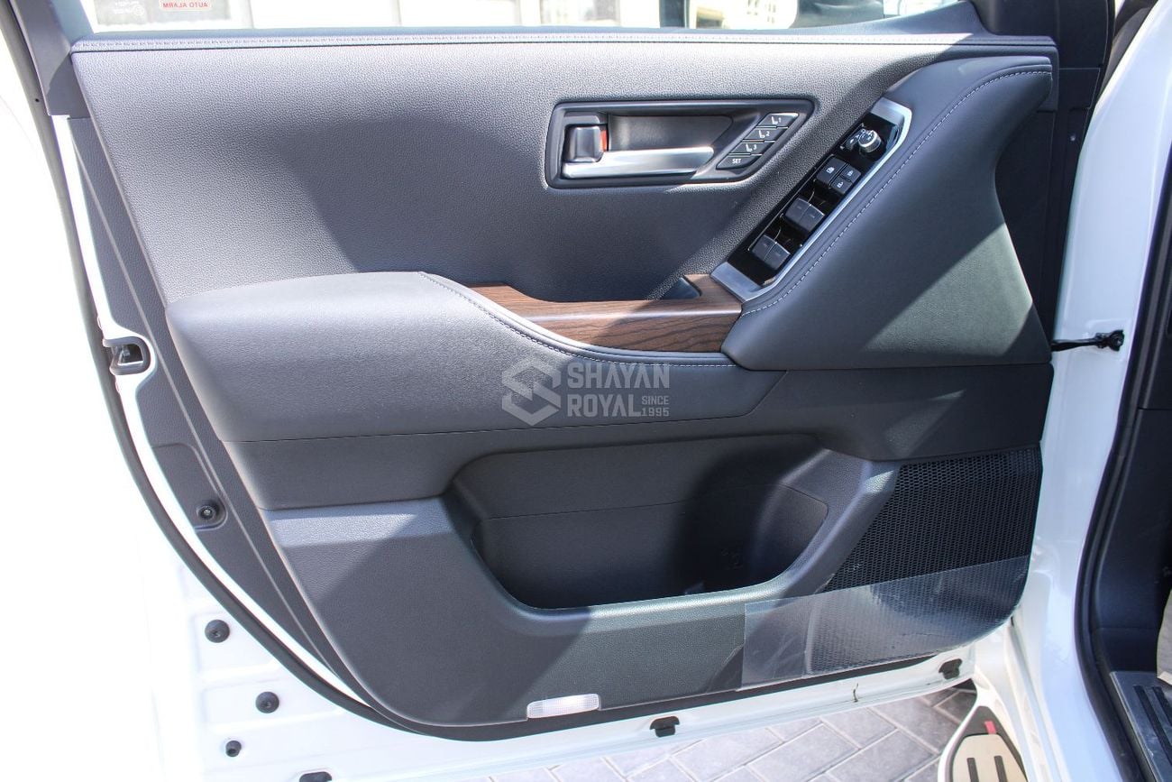 تويوتا لاند كروزر LHD LC300 4.0L PETROL V6 VX FULL OPTION WITH RADAR | SOFT DOOR CLOSING AT 7-SEATS 2026MY