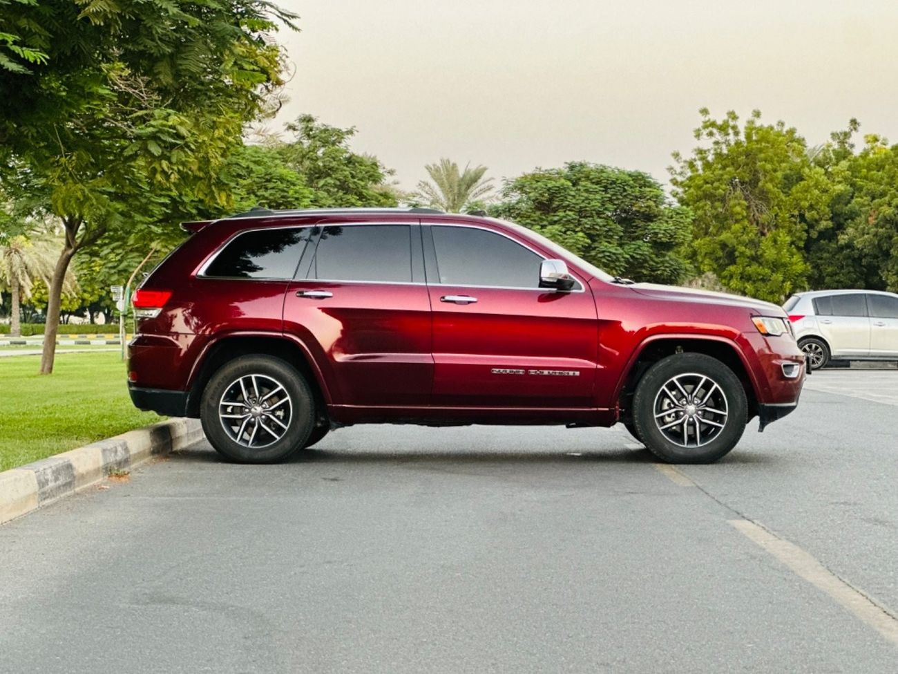 جيب جراند شيروكي JEEP GRAND CHEROKEE LIMITED V6 MODEL 2018