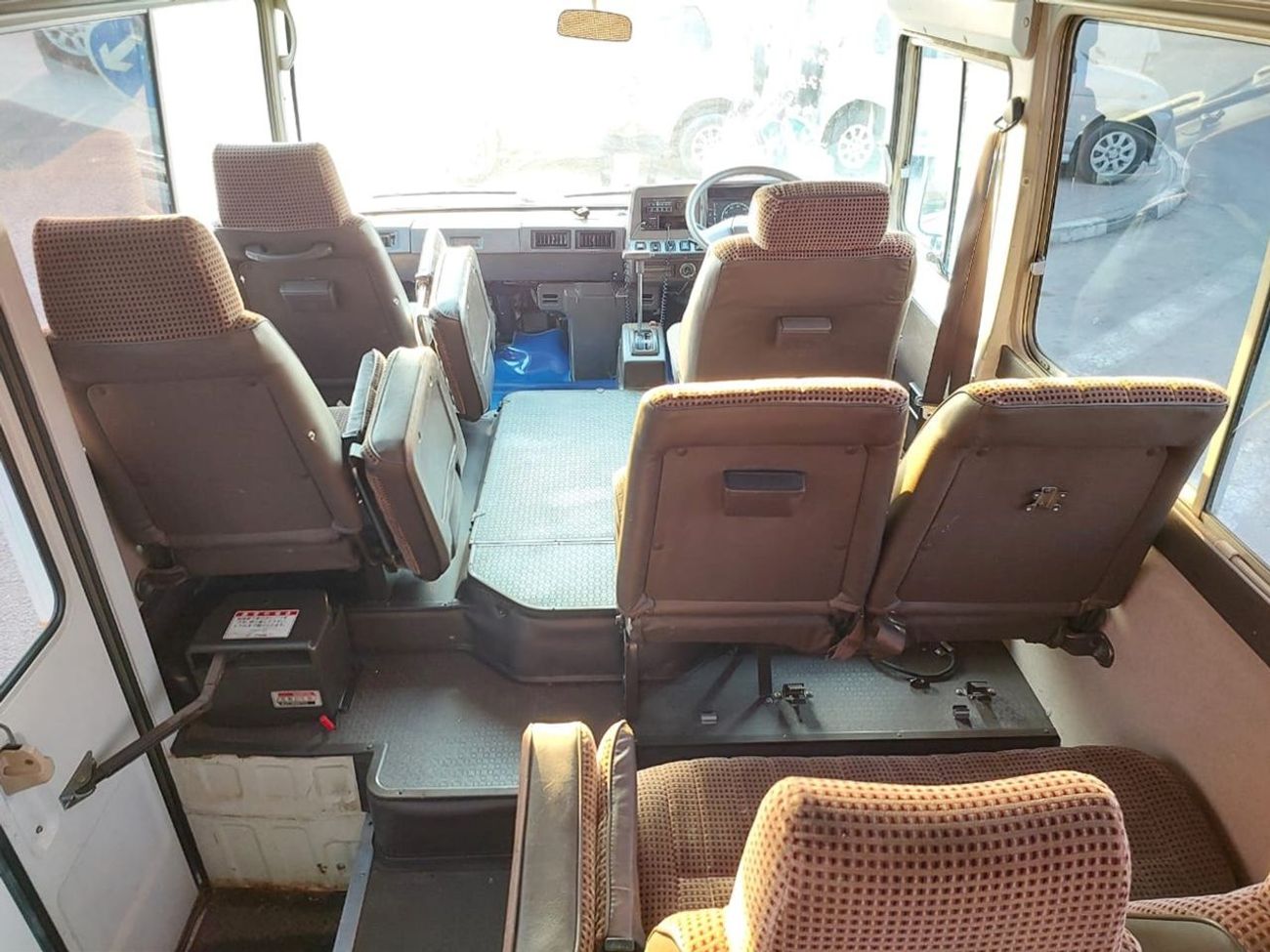 تويوتا كوستر TOYOTA COASTER BUS RHD 1992 MODEL 4.1 L DIESEL AUTOMATIC(PM04795)