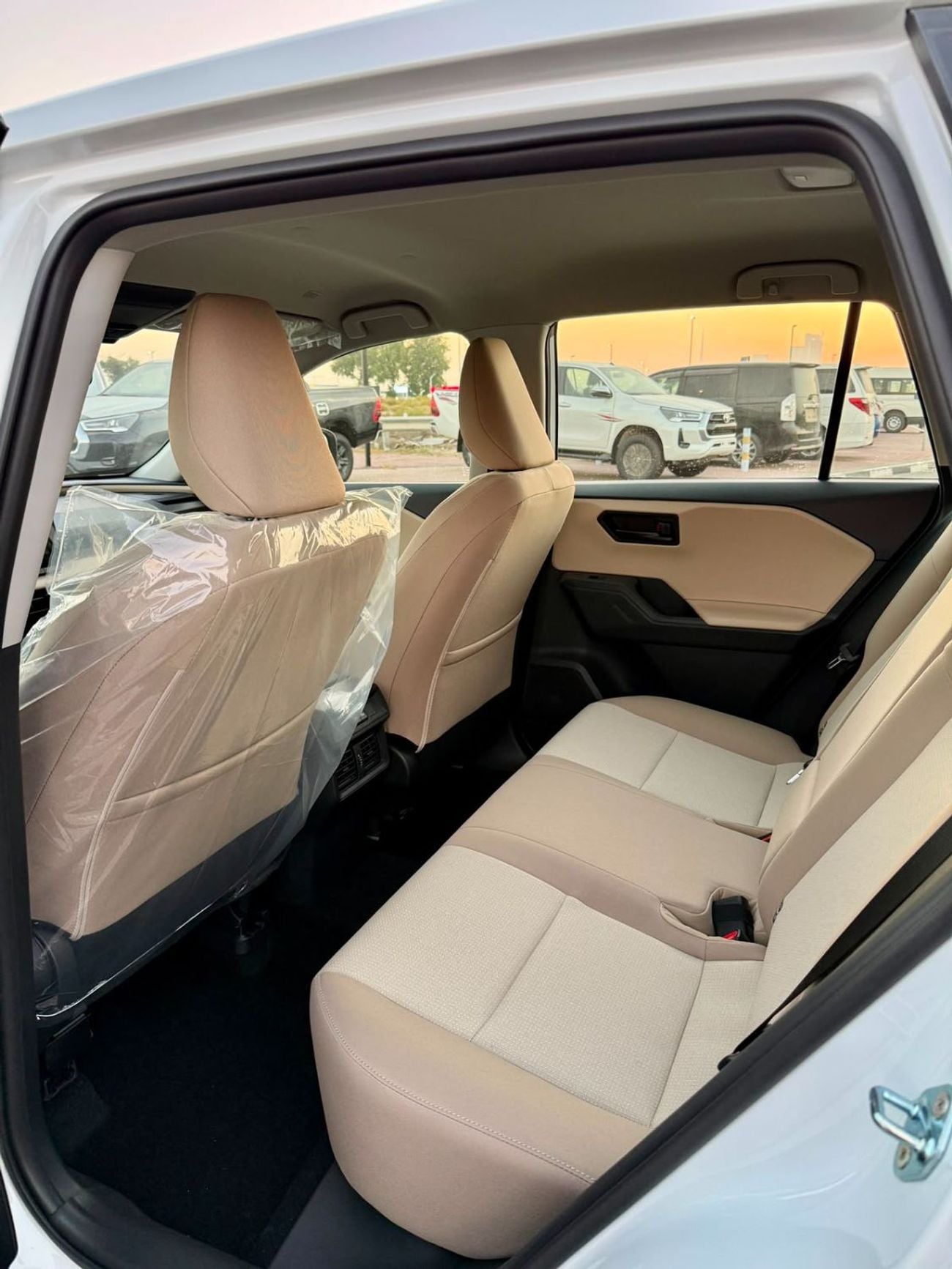 Toyota RAV4 EXR Toyota Rav4 LE Standard 2.0L Petrol AWD 2026 Oman Spec