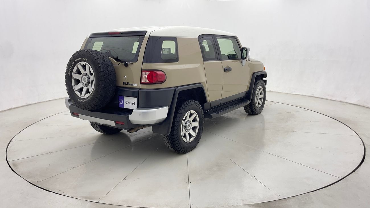 Toyota FJ Cruiser GXR 4.0L A/T 2021 GXR | AED 1793/Month | 0 DP | 30 Day Return | Warranty | Service History