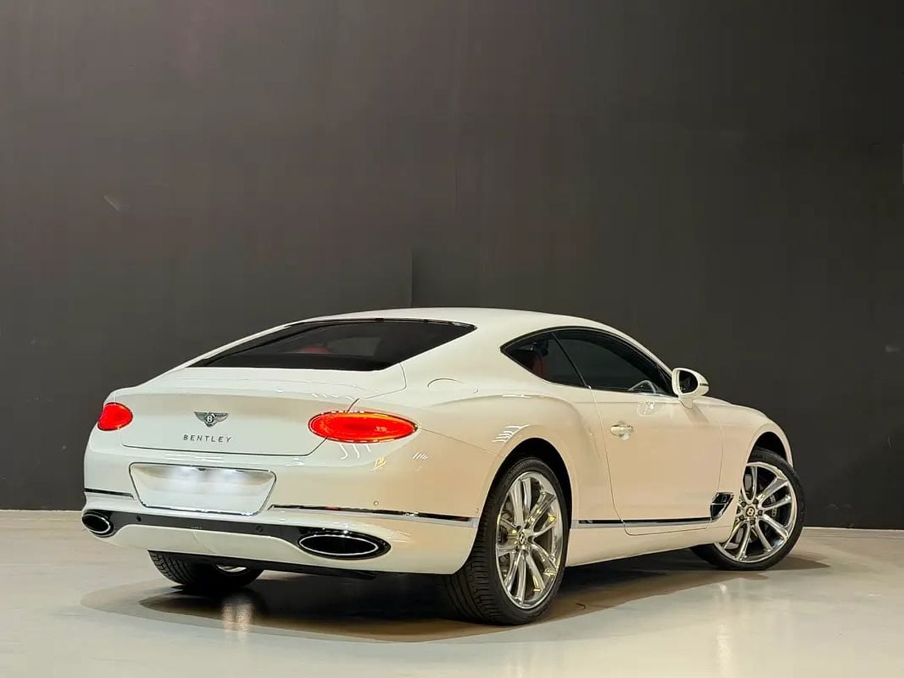Bentley Continental GT GT W12 1020 GCC FHS World
