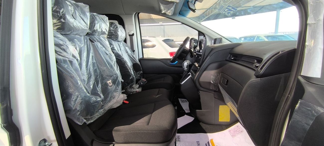 هيونداي ستاريا STARIA 2.2L DIESEL 11 SEATER PRESTIGE