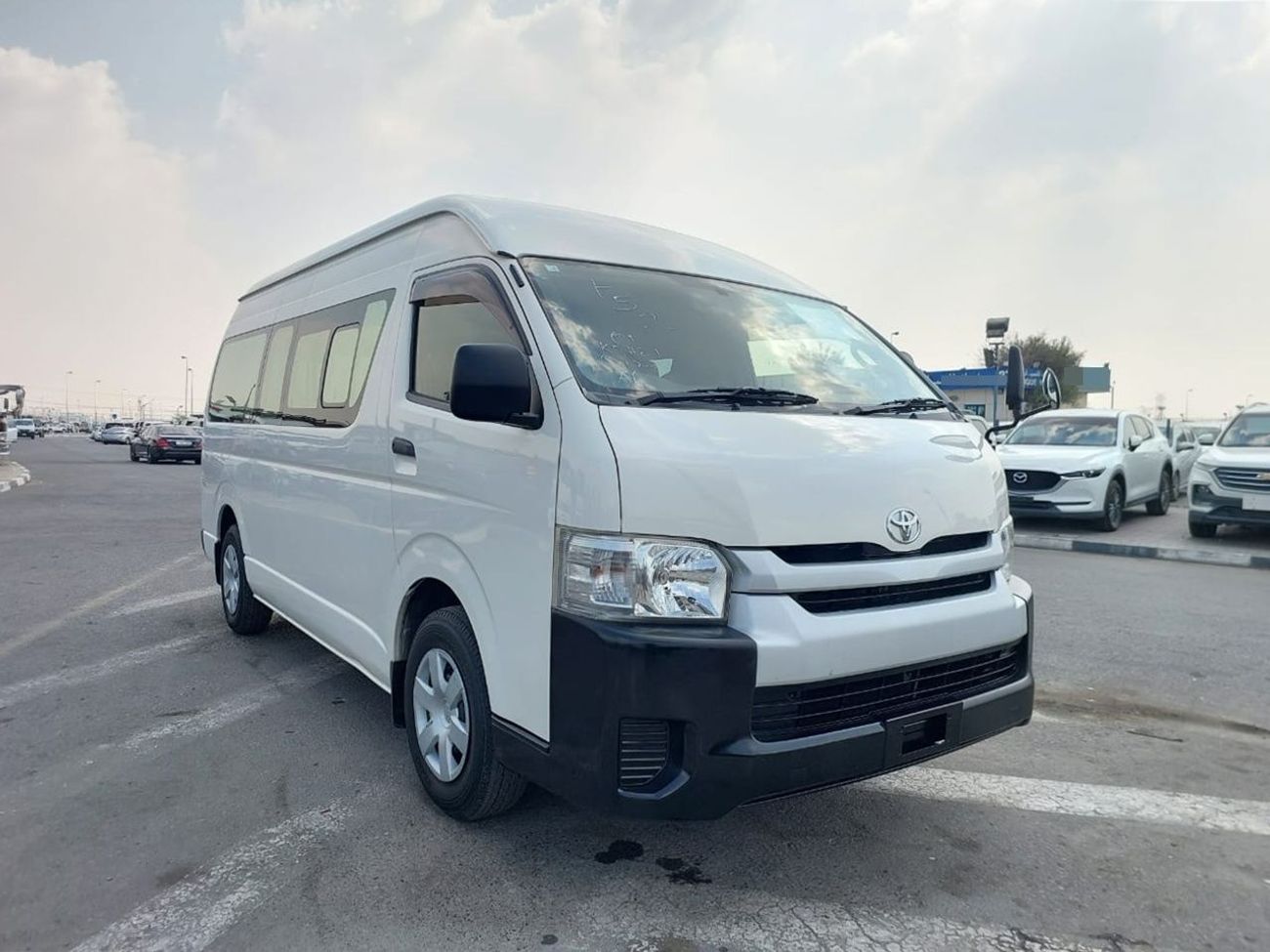 Toyota Hiace TOYOTA HIACE VAN RHD 2015 MODEL 3.0 L DIESEL AUTOMATIC(PM15267)