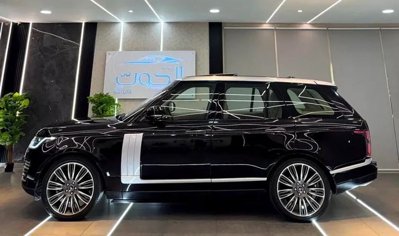 Land Rover Range Rover Supercharged 5.0L SUPERCHARGED RR VOGUE V8 || FACELIFT || GCC || FULLY LOADED || SCREENS || CONDITIO