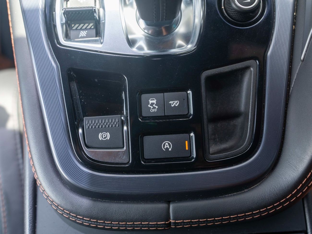 Jaguar F Type AED 3,538 PM • F-TYPE R 5.0 LITRE SUPERCHARGED V8 AWD • FULL JAGUAR SERVICE HISTORY