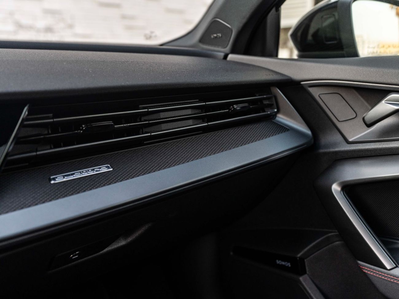 Audi RS3 TFSI quattro 2.5L Sportback