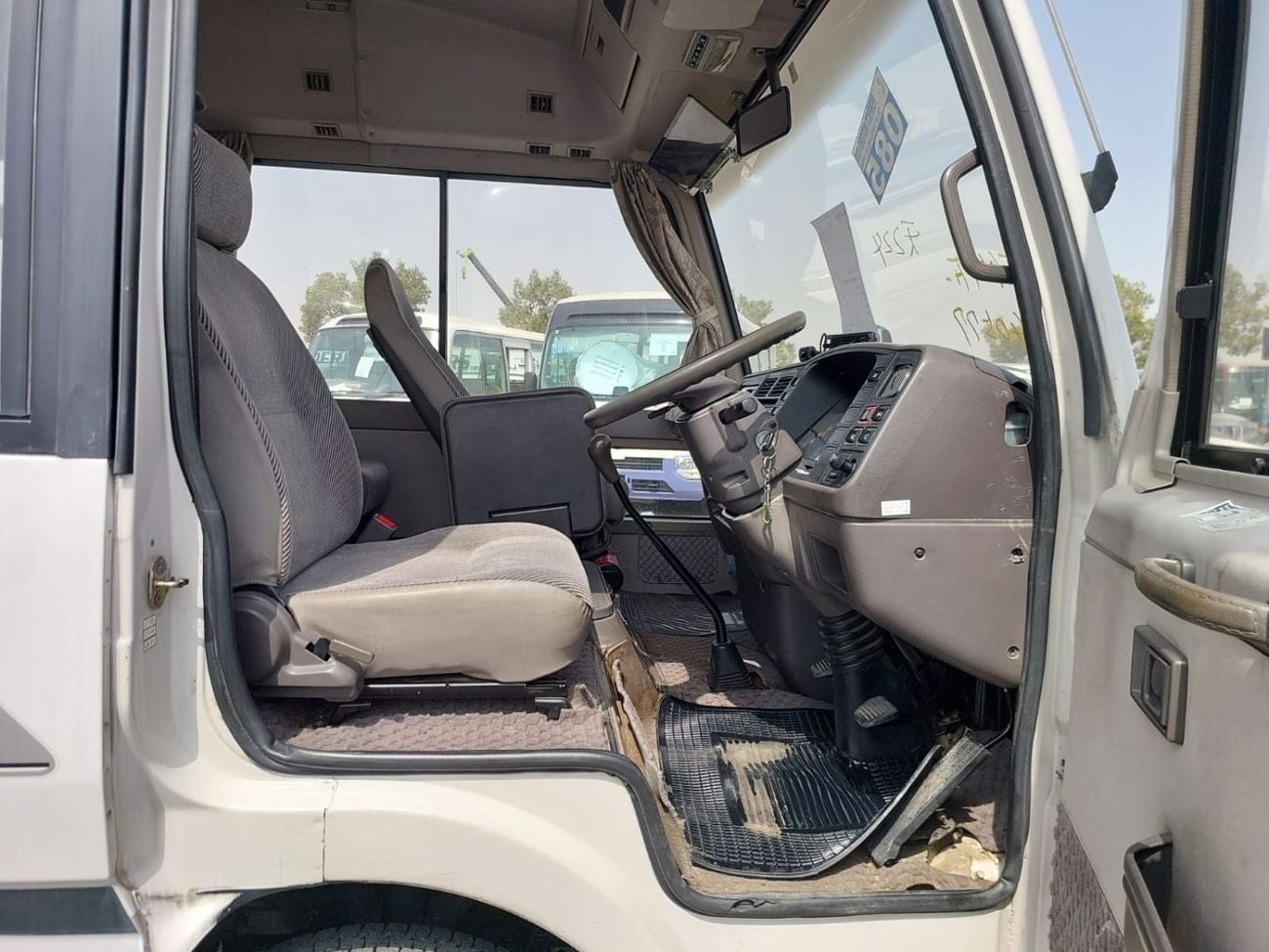 Mitsubishi Rosa (RAMADAN OFFER) MITSUBISHI ROSA BUS RHD 1996 MODEL 3.9 L DIESEL MANUAL(PM40577)