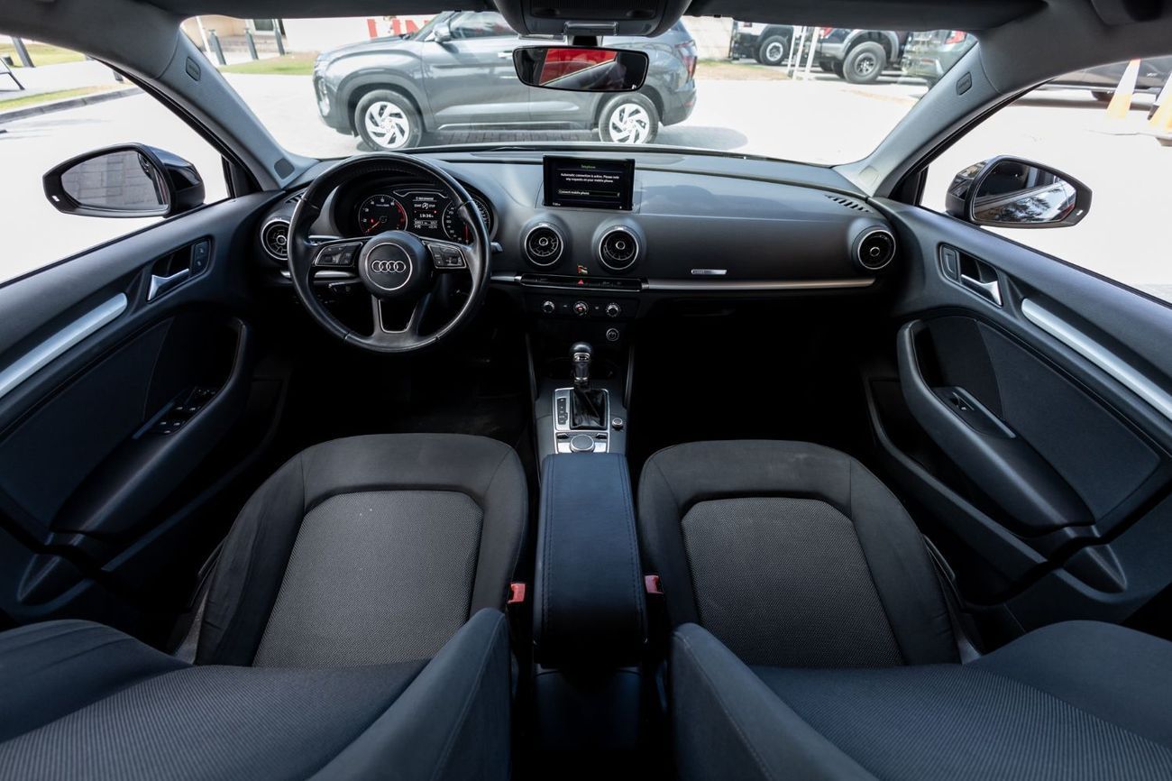 أودي A3 30 TFSI 1.0L