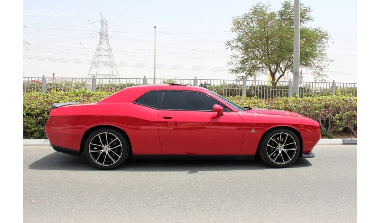 Dodge Challenger 2017/ SRT-6.4/ GCC/ 100% ORIGINAL PAINT / FULL SERVICE HISTORY