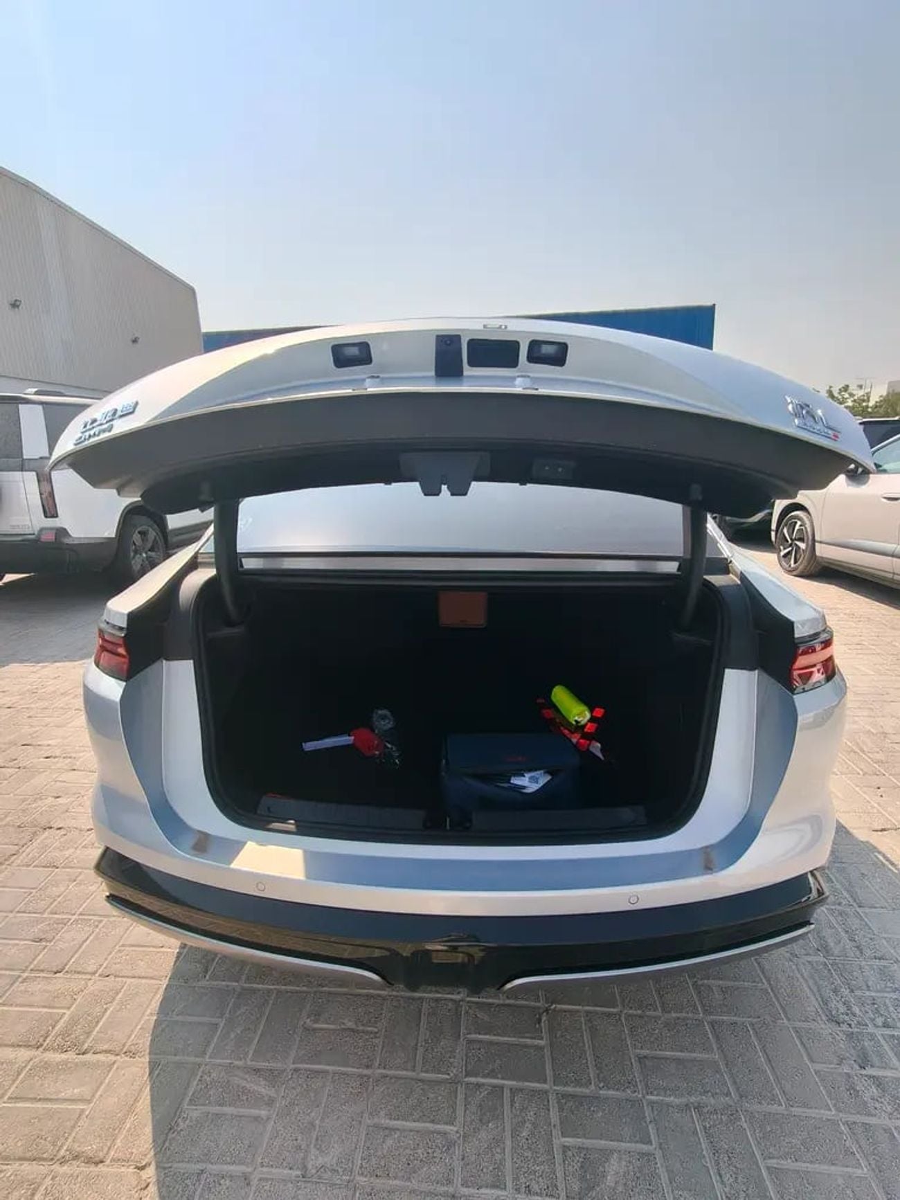 BYD HAN L DM-i Radar Flagship 200KM