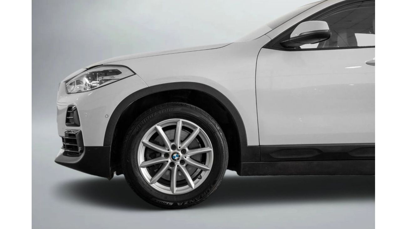 بي أم دبليو X2 sDrive20i