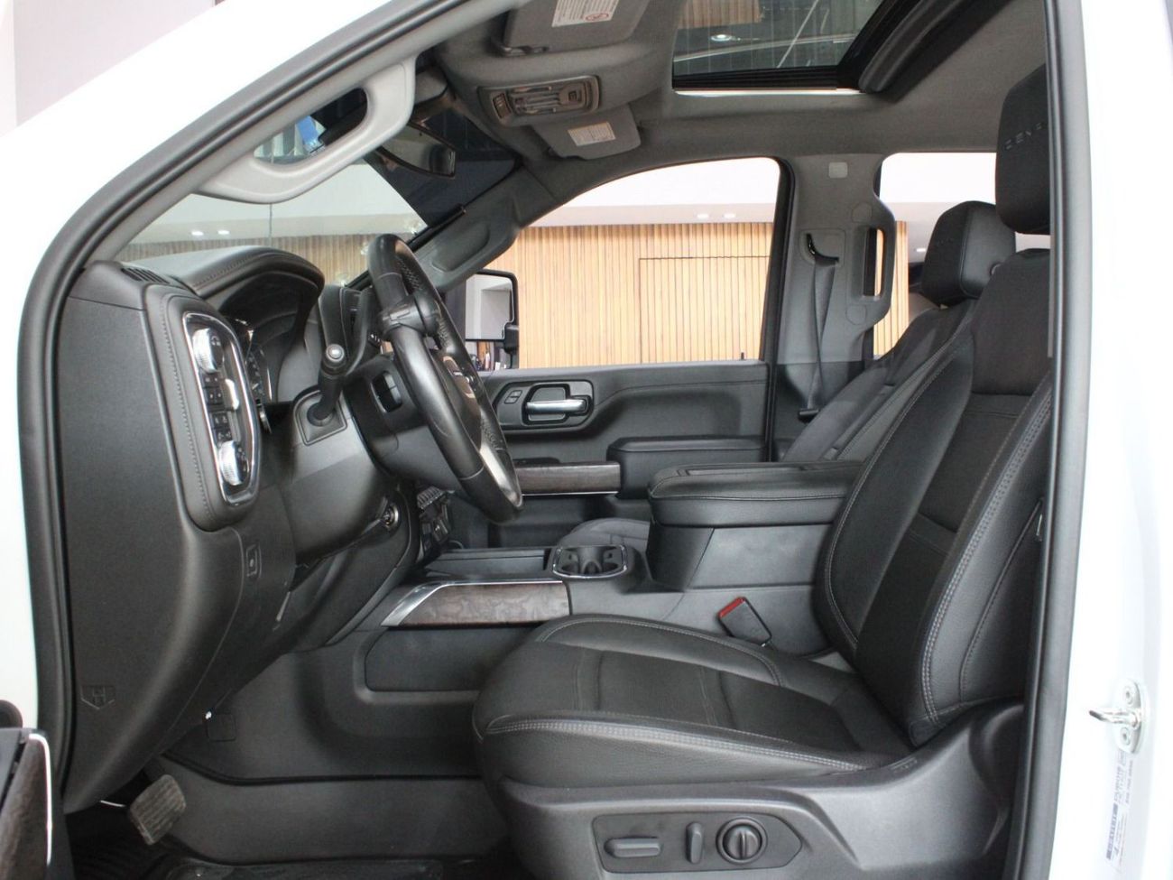 جي أم سي سييرا دينالي