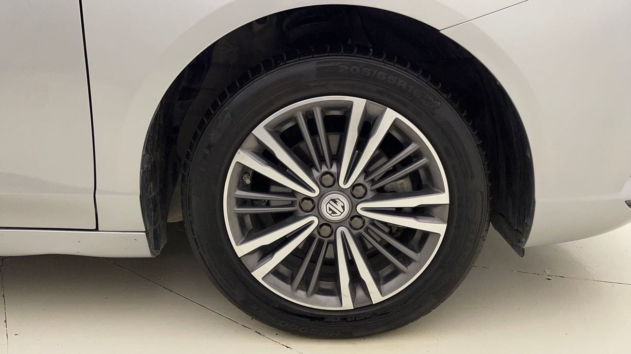 أم جي 5 LUXURY 1.5 | بدون دفعة مقدمة | اختبار القيادة في المنزل