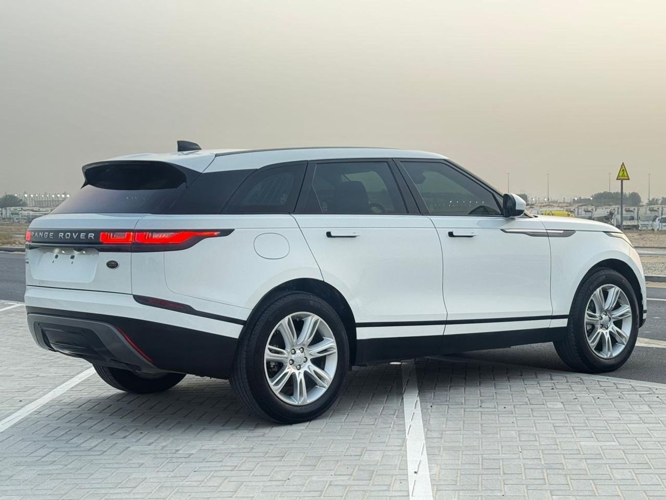 Land Rover Range Rover Velar Land Rover Range Rover Velar R-Dynamic,GCC 2020 Full service history