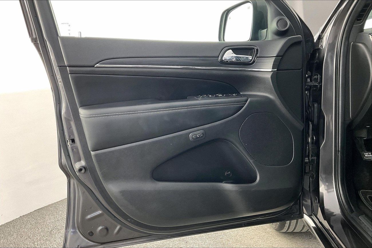 جيب جراند شيروكي 80th Anniversary Edition | شامل الضمان | 0 ﺪﻔﻋﺓ ﺃﻮﻟﻯ