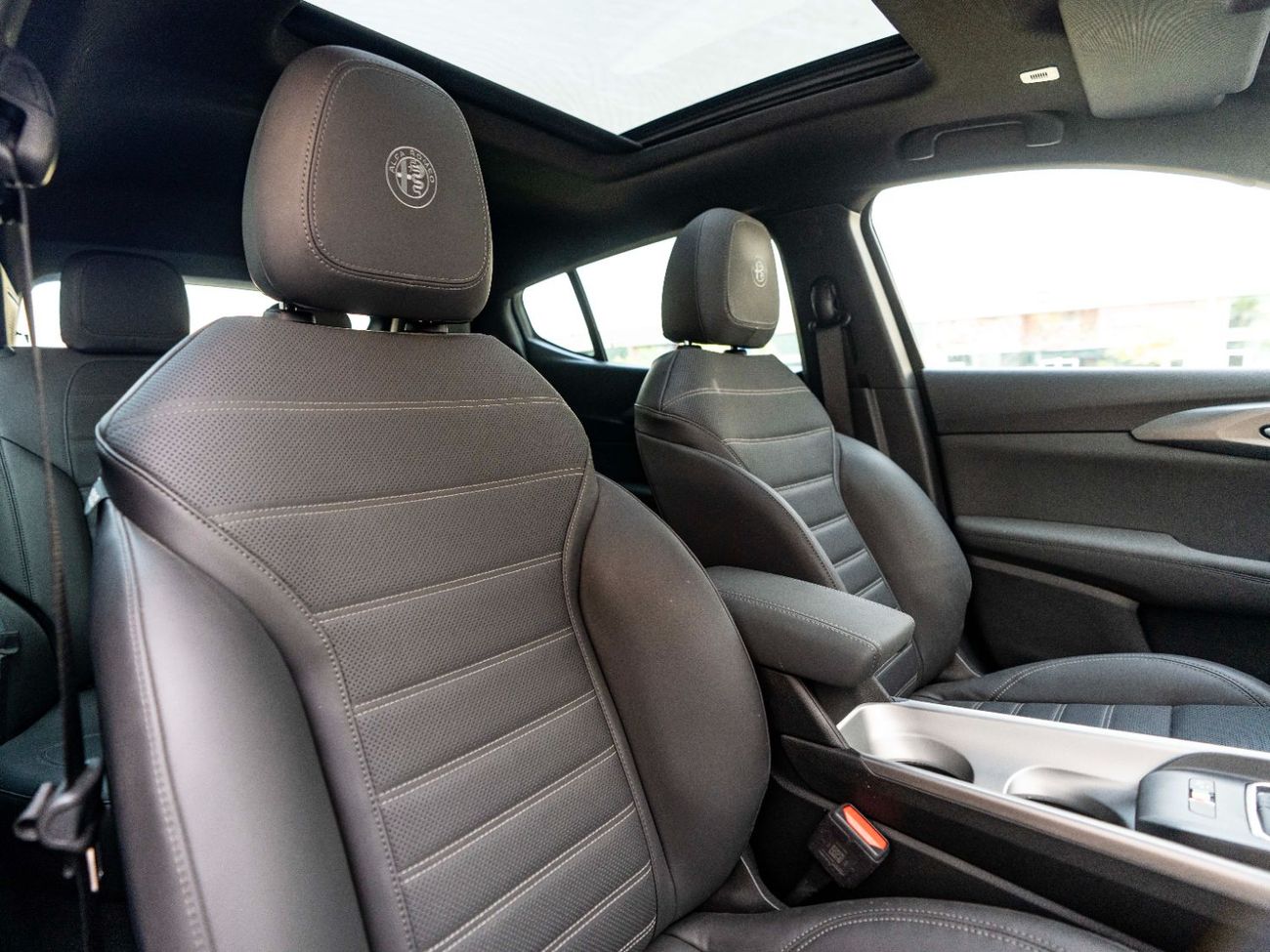 ألفا روميو تونالي Veloce